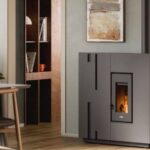 Peut-on mettre des pellets dans un poêle à bois : danger et interdiction formelle